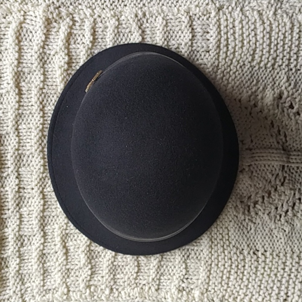 Chic Wool Hat - Picture 6 of 10